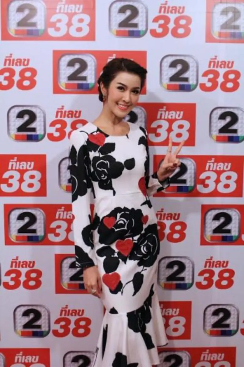 วุ่นวายกันตั้งแต่ปีที่แล้ว กรณีตบ? ไม่ตบ?...