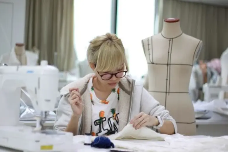 สถาบันบุนกะแฟชั่นปั้นฝันดีไซน์เนอร์มืออาชีพ เปิดรับสมัครนักเรียนหลักสูตรระยะยาวประจำปีการศึกษา 2559