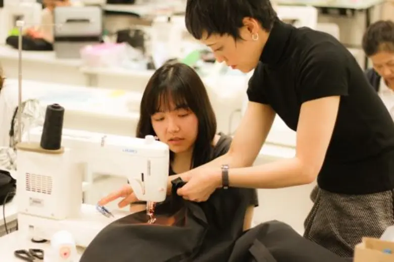 สถาบันบุนกะแฟชั่นปั้นฝันดีไซน์เนอร์มืออาชีพ เปิดรับสมัครนักเรียนหลักสูตรระยะยาวประจำปีการศึกษา 2559