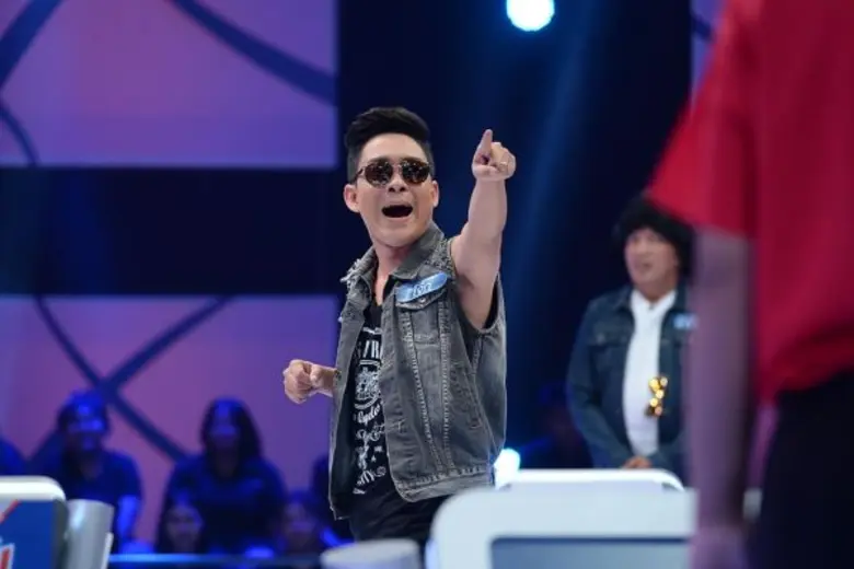 ทีวีไกด์: รายการ "ตกสิบหยิบล้าน STILL STANDING THAILAND" “โจ๊ก - กรภพ” โชว์ภูมิวิถีบร๊ะเจ้า!!! ปราบเซียนบนที่สูง