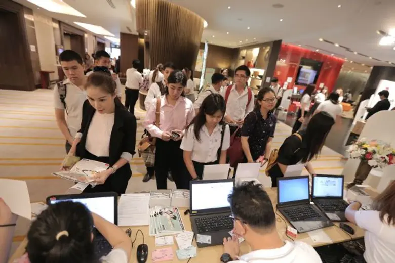 Adecoo จัดกิจกรรม way to work ให้คำปรึกษาสายอาชีพแก่ผู้สมัครหลายพันคน