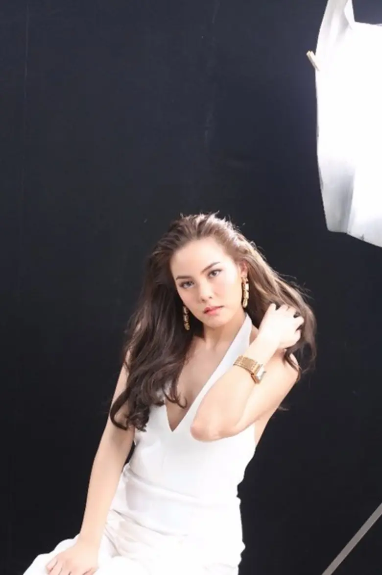 สุดยอดอีเว้นท์แห่งปี “MAKE IT HAPPEN by Maybelline New York” กับ 3พรีเซ็นเตอร์สุดแซ่บ กับ เจนี่ เทียนโพธิ์สุวรรณ, เบลล่า-ราณี แคมเปน และ ญาญ่า-อุรัสยา เสปอร์บันด์