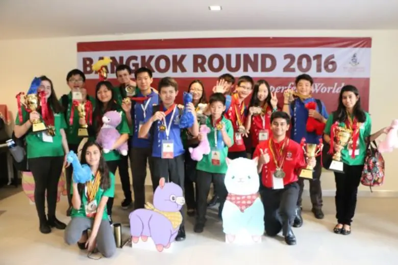 บรอมส์โกรฟเฟ้นหาเด็กเก่งระดับโลกในเวที “เวิลด์ สกอล่า คัพ” (The World Scholar's Cup) พร้อมเดินหน้าชูโปรแกรม EAL พัฒนาทักษะภาษาอังกฤษรับมือยุค AEC