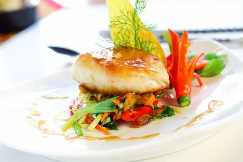 ห้องอาหารเวียดนาม เลอ ดานัง โรงแรมเซ็นทาร...