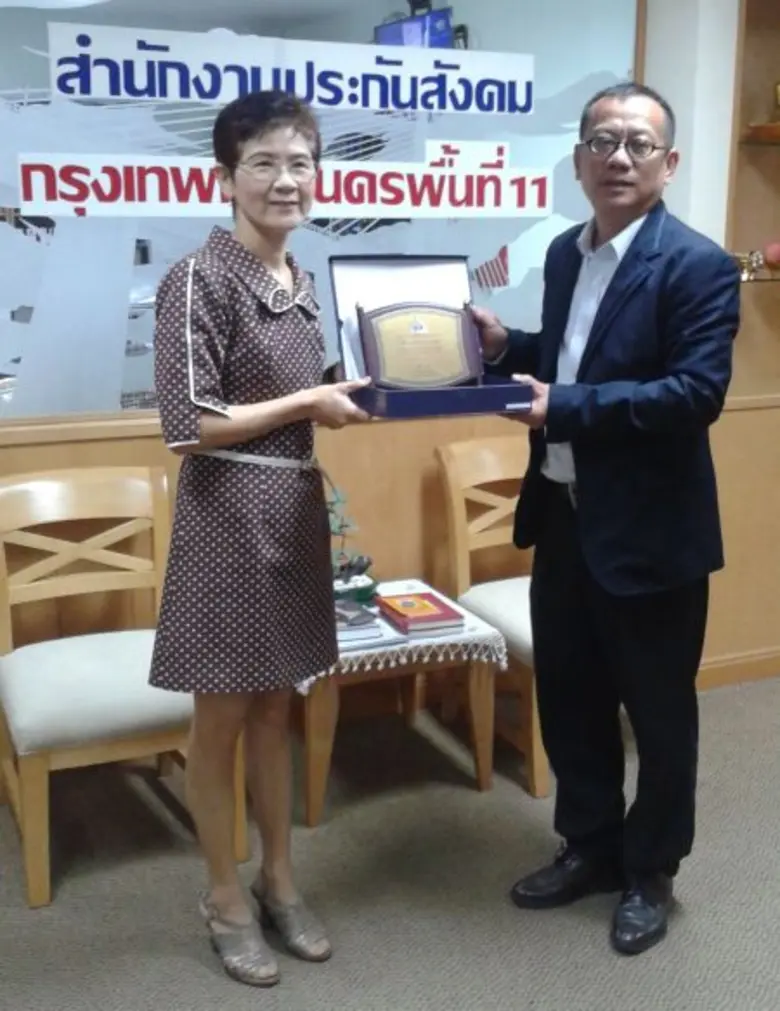 นางวารุณี ลภิธนานุวัฒน์ รองกรรมการผู้จัดก...