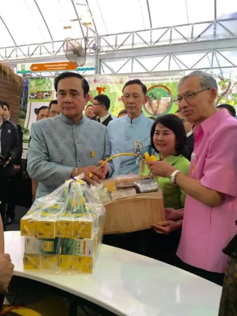 เลคิเซ่(LeKise)ผู้ผลิตและจัดจำหน่ายอุปกรณ์ส่องสว่างประหยัดพลังงานไฟฟ้าร่วมออกบูธ@ตลาด"คลองผดุงกรุงเกษม"