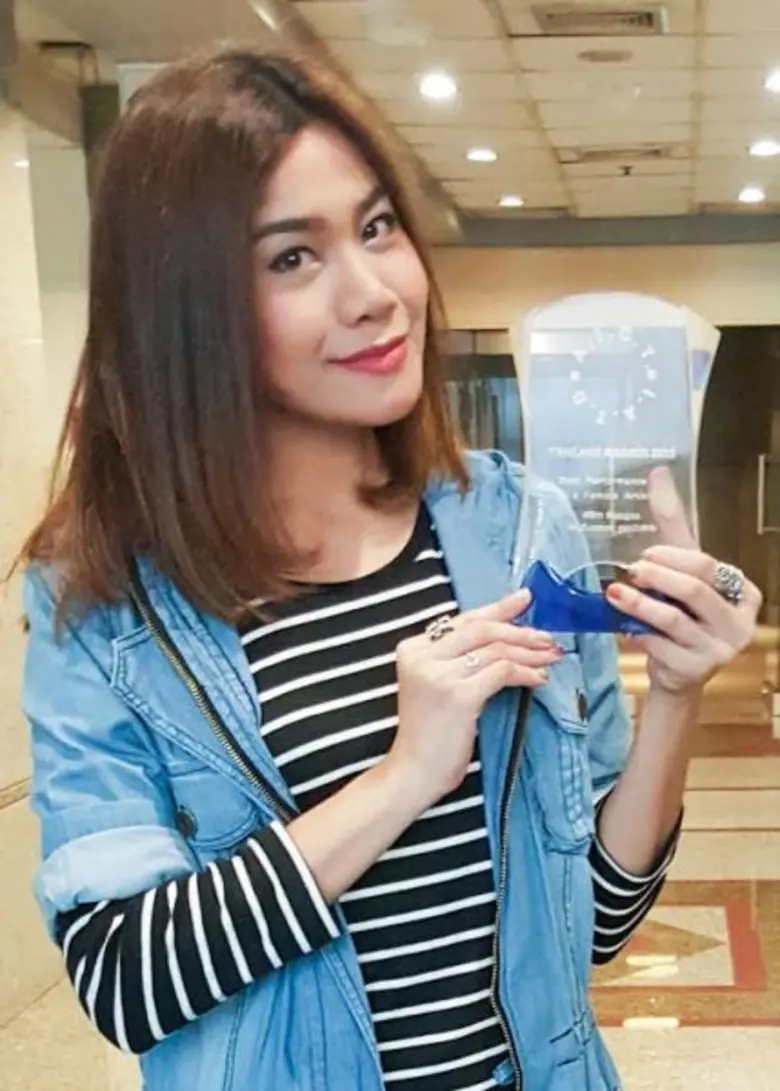 อีกหนึ่งความสามารถของนักร้องหญิงคุณภาพ ใน...