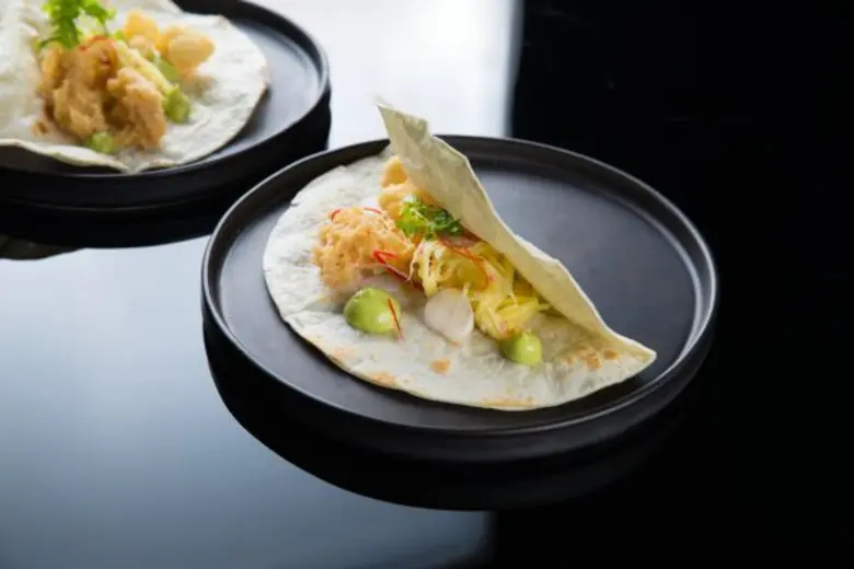 ชี่ (CHi) ซัปเปอร์คลับสไตล์ Funk Shui แห่...