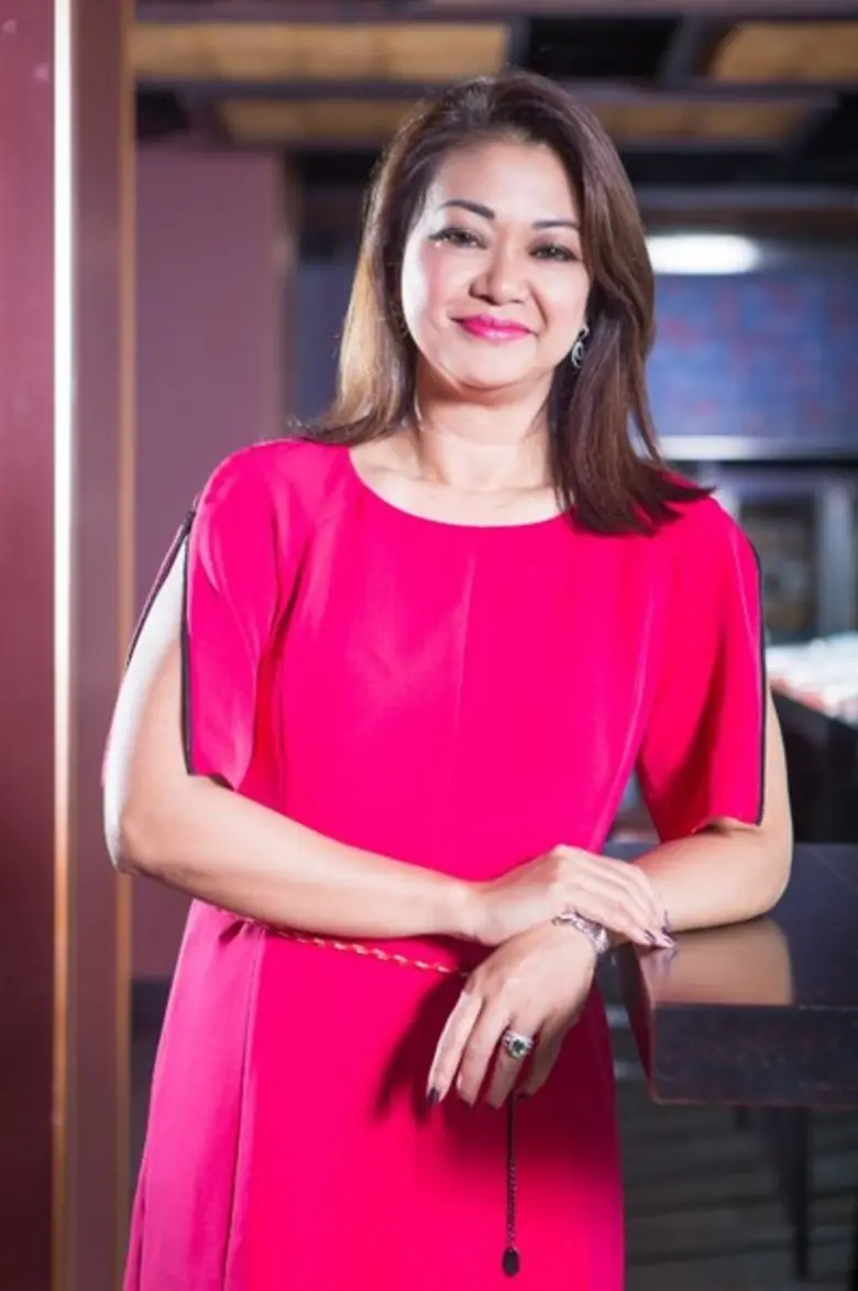 คุณคีธ ฮาร์ดี้ ผู้จัดการทั่วไปของโรงแรมรอ...