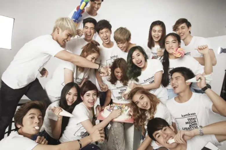 แจ้งเกิดศิลปินไอดอลวัยรุ่นมากมาย อาทิ หวา...