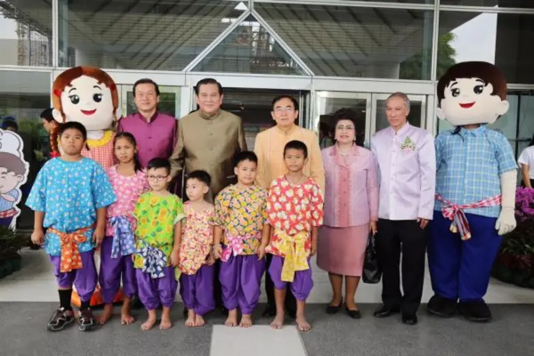 วันที่ ๓๐ มีนาคม ๒๕๕๙ พลเอก ธนะศักดิ์ ปฏิ...