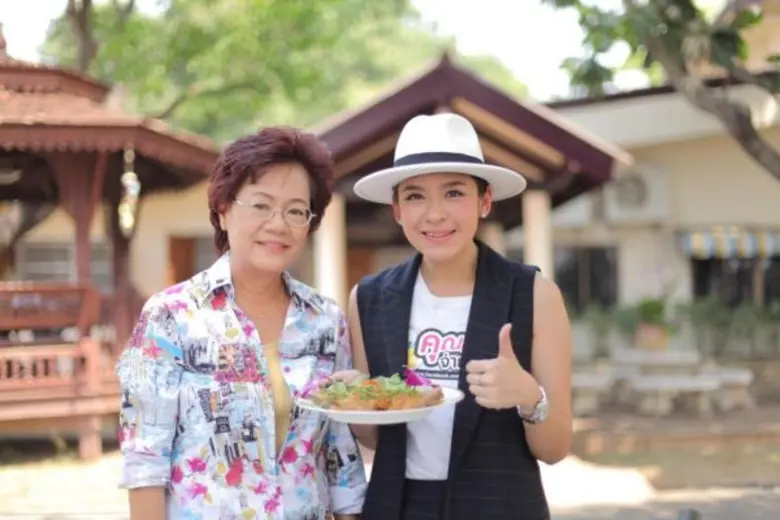 รายการ "คุณนายจ่ายตลาด" เทปวันจันทร์ที่ 4...