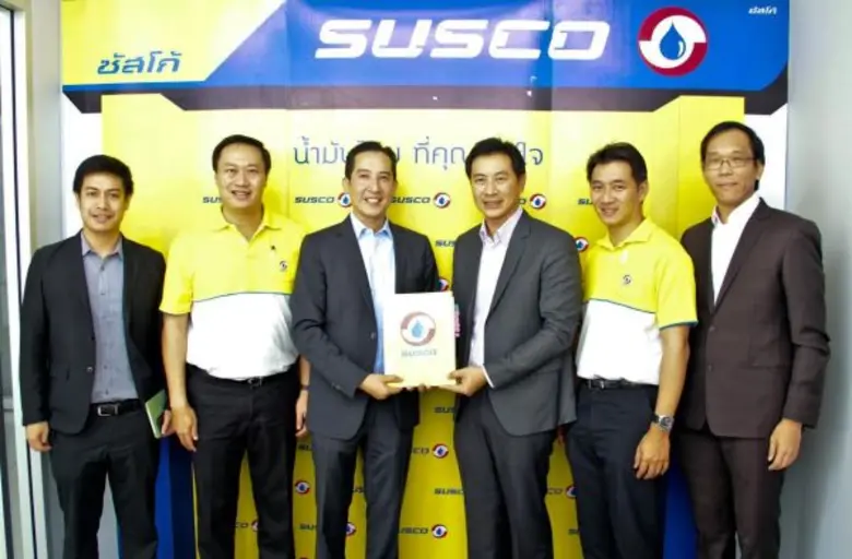 นายภิมุข สิมะโรจน์ (ที่ 3 จากขวา) ประธานก...