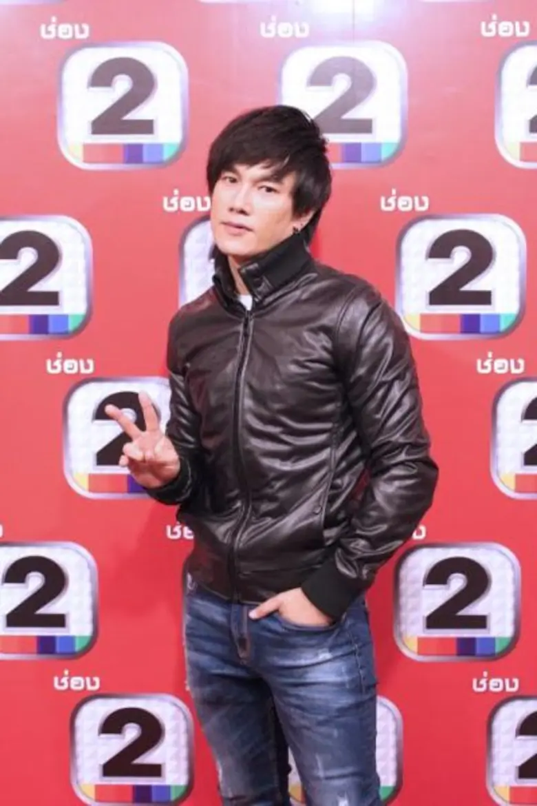 แม้อายุจะเข้าเลข 4 แล้ว แต่อดีตบอยแบนด์ชื...