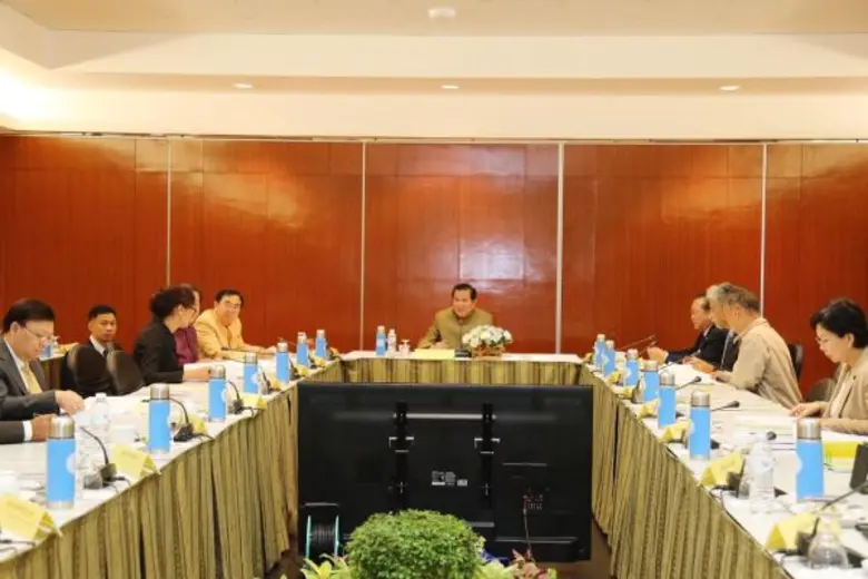 วันที่ ๓๐ มีนาคม ๒๕๕๙ พลเอก ธนะศักดิ์ ปฏิ...