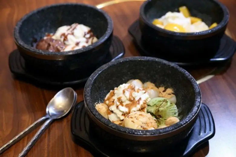 สึโบฮาจิ ร้านอาหารญี่ปุ่นสไตล์อิซากายะชั้...