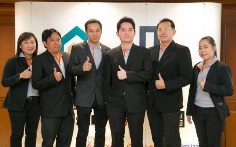 นายชาญวิทย์ วิภูศิริ กรรมการผู้จัดการ บริ...