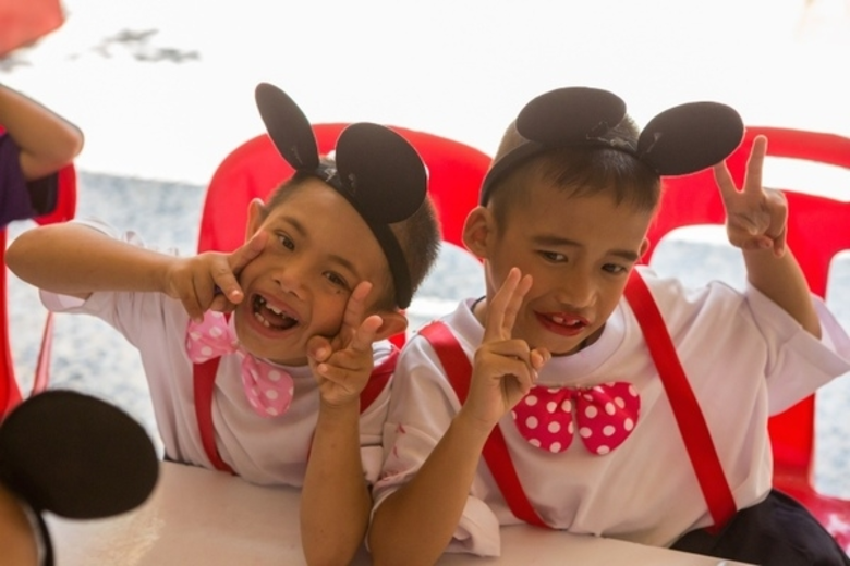  เฮเฟเล่ จัดคาราวานแรลลี่ “เฮเฟเล่ ซีแซนด์ซัน ปันให้น้อง” ชวนลูกค้าโปรเจคร่วมทริปปันน้ำใจสู่น้องๆ โรงเรียนเพชรบุรีปัญญานุกูล