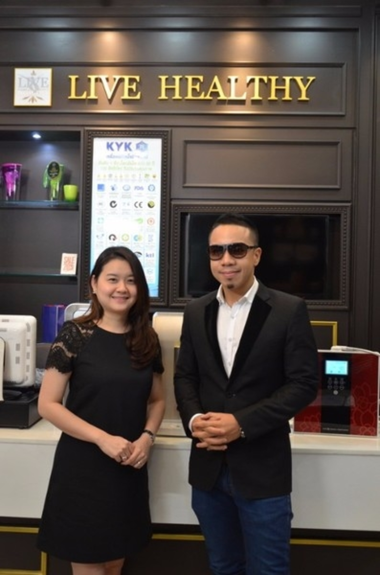 คุณฝน-รสิตา โตวรวิรัตน์ บอสสาวคนสวยแห่งลี...