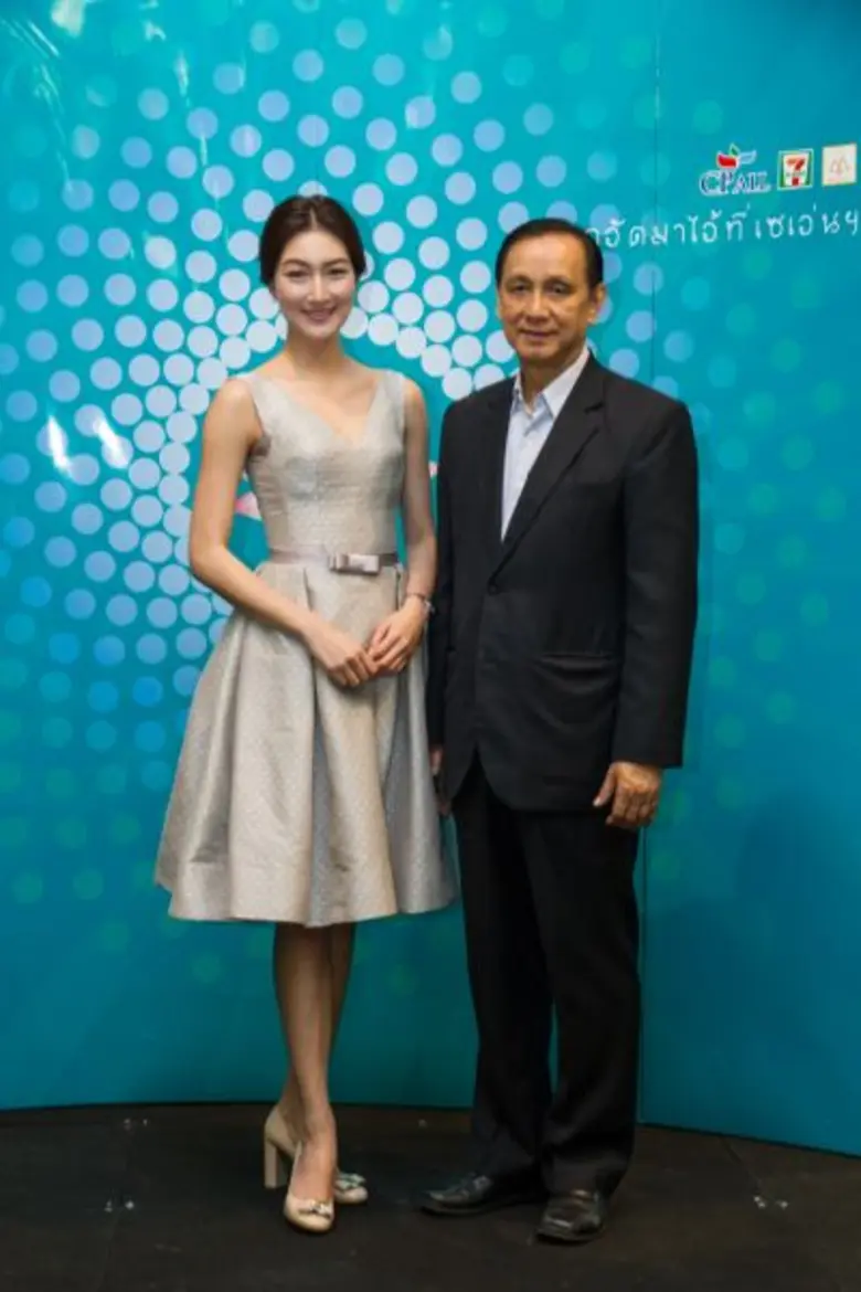 หลังจาก(แพนเค้ก)เขมนิจ จามิกรณ์ ย้ายมาอยู...