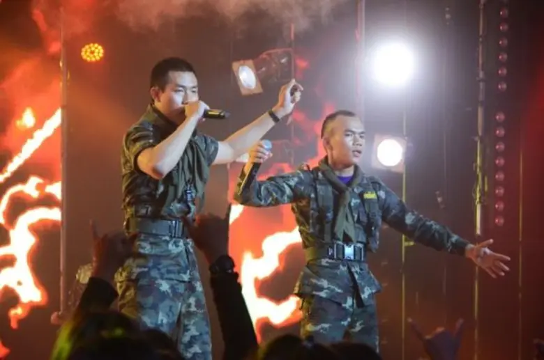 รอบชิงแชมป์ ในวันอาทิตย์ที่ 27 มีนาคม 255...