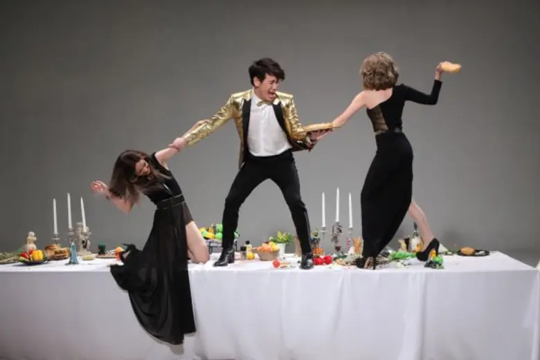 เผ็ดมันส์ตั้งแต่ต่างฝ่ายต่างโพสต์โซเชี่ยล...