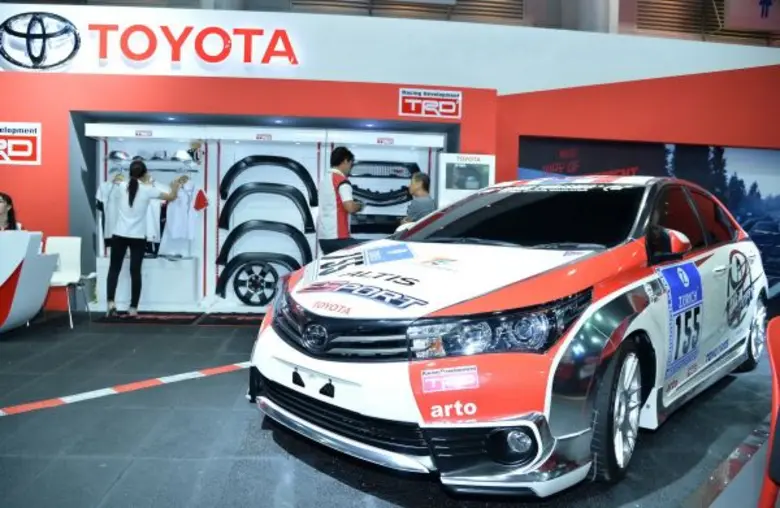 "โตโยต้า ทีมไทยแลนด์" ทีมแข่งรถภายใต้การส...