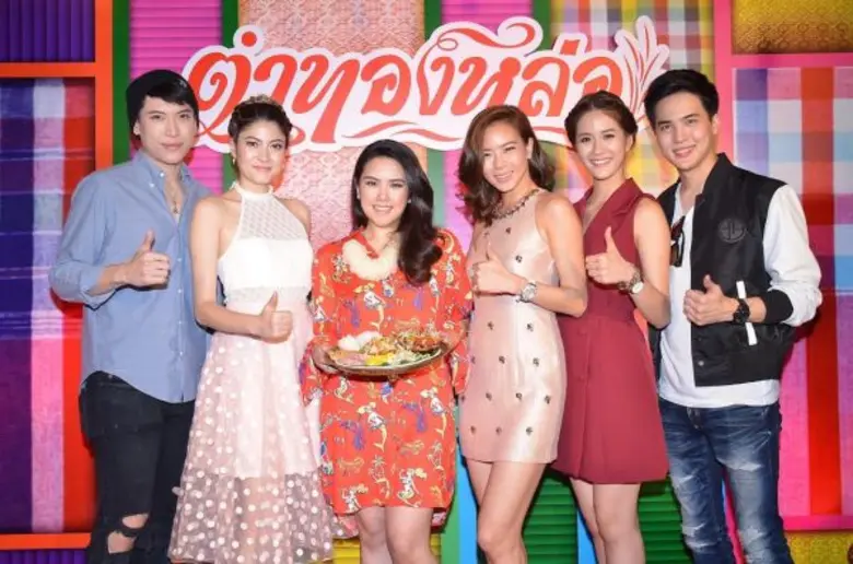 เรียกว่าเป็นคู่เลิฟที่ขยันเติมความหวานกัน...