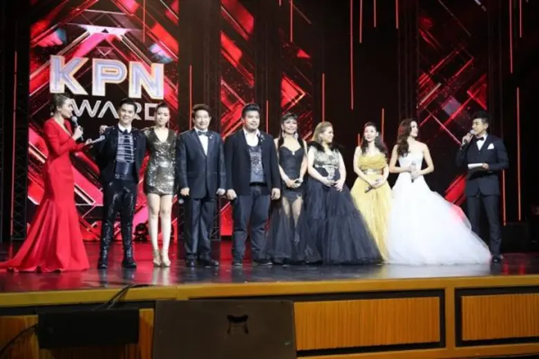 “ครูกานต์-จอย-ดีเจ.ดาว-หมีเอก” 4 ผู้เข้าแข่งสุดท้าย “เคพีเอ็น อวอร์ด ครั้งที่ 25” ลุ้น!! เสาร์ที่ 9 เมษายน นี้ ใครจะคว้าแชมป์นักร้องยอดเยี่ยมแห่งประเทศไทย