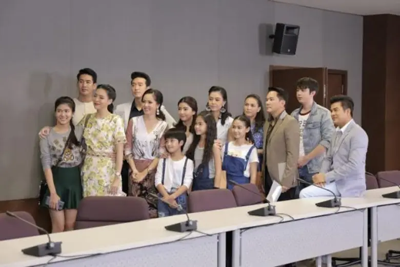 ทีวีไกด์: เรื่องย่อตอนละคร วัยแสบสาแหรกขาด ออกอากาศวันที่ 8 เมษายน 2559 เวลา 20.20 น. ช่อง 3