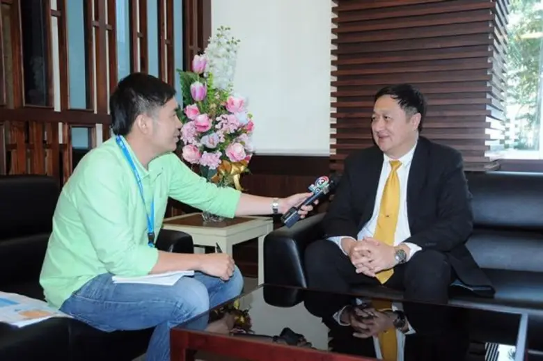 นายประสงค์ พูนธเนศ อธิบดีกรมสรรพากร ให้สั...