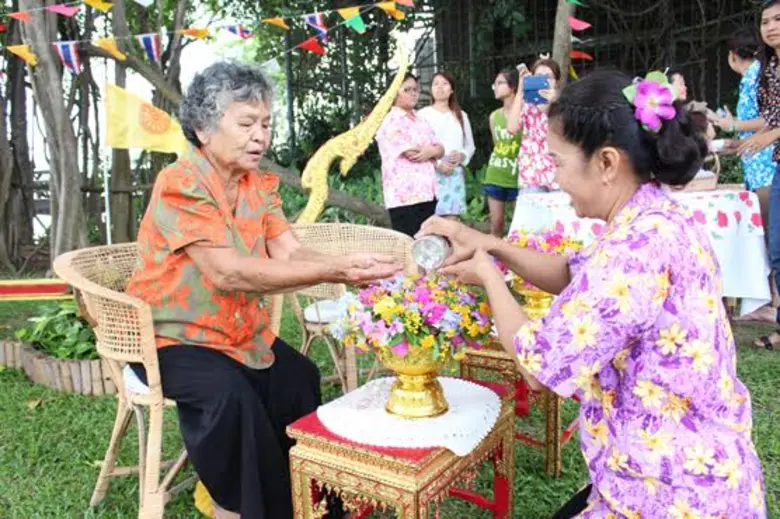 สามพราน ริเวอร์ไซด์ จัดแพคเกจพิเศษ “สงกรานต์วิถีไทย”