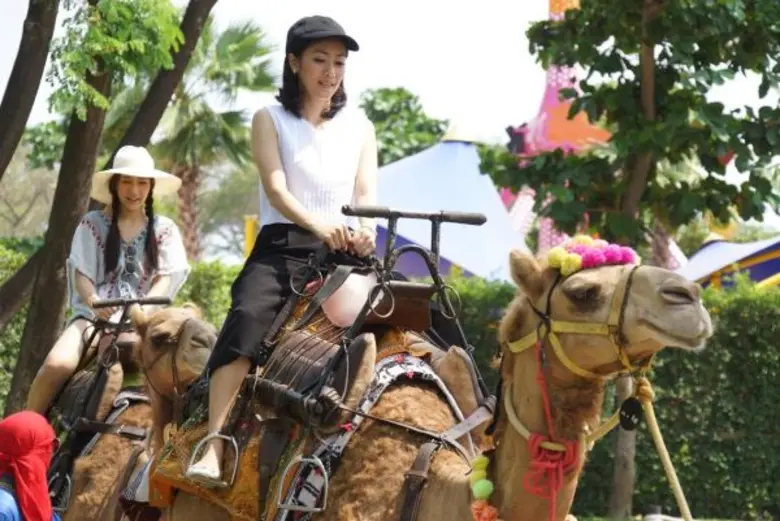 ทีวีไกด์: รายการ "คลับมันตรา" พารับร้อน แหล่งท่องเที่ยวสำหรับครอบครัว รีวิวเครื่องสำอางค์อินเทรนด์ “เจลสักคิ้ว 6 มิติ”