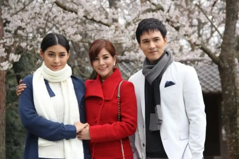 “เมย์” นำทีม “ออย-ก้อย-เปปเปอร์-อ้อม” ถ่าย “ระบำไฟ” ช่อง 8 ที่ญี่ปุ่น