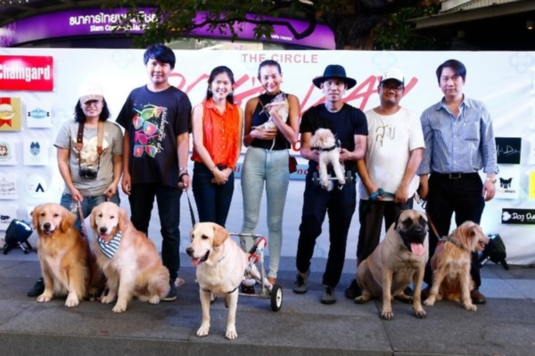 ศิลปินจิตอาสานางแบบสาวโย ยศวดี และโก๋เอ็ม...