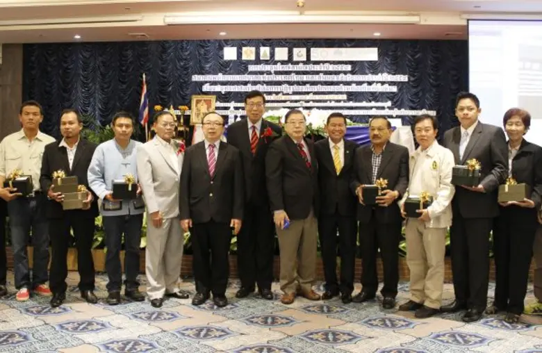 ศาสตราจารย์พิเศษ พรเพชร วิชิตชลชัย ประธาน...