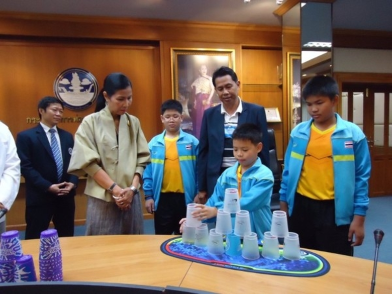 3 นักกีฬาสแต็คเยาวชนไทย เข้าเยี่ยมคารวะ รมว.ท่องเที่ยวและกีฬา ก่อนไปชิงชัยสแต็คโลก