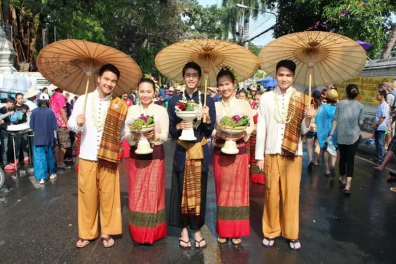 เครือศิริปันนาร่วมสืบสาน “งานป๋าเวณีปี๋ใหม่เมืองเจียงใหม่ ประจำปี 2559”