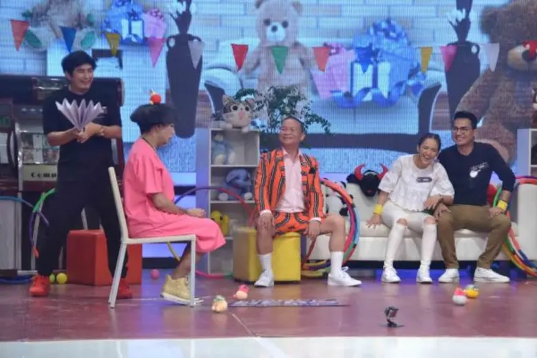 ทีวีไกด์: รายการ "Honey Hero คู่รักนักสู้" เทปพิเศษ กับ คู่เพื่อนซี้ “พจน์ อานนท์-ไข่มุก” ปะทะ “จอย ชลธิชา-ดีเจบอย