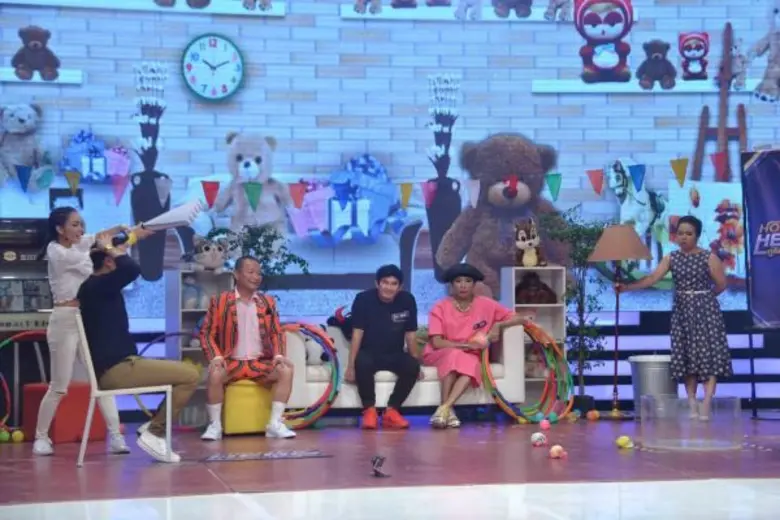 ทีวีไกด์: รายการ "Honey Hero คู่รักนักสู้" เทปพิเศษ กับ คู่เพื่อนซี้ “พจน์ อานนท์-ไข่มุก” ปะทะ “จอย ชลธิชา-ดีเจบอย