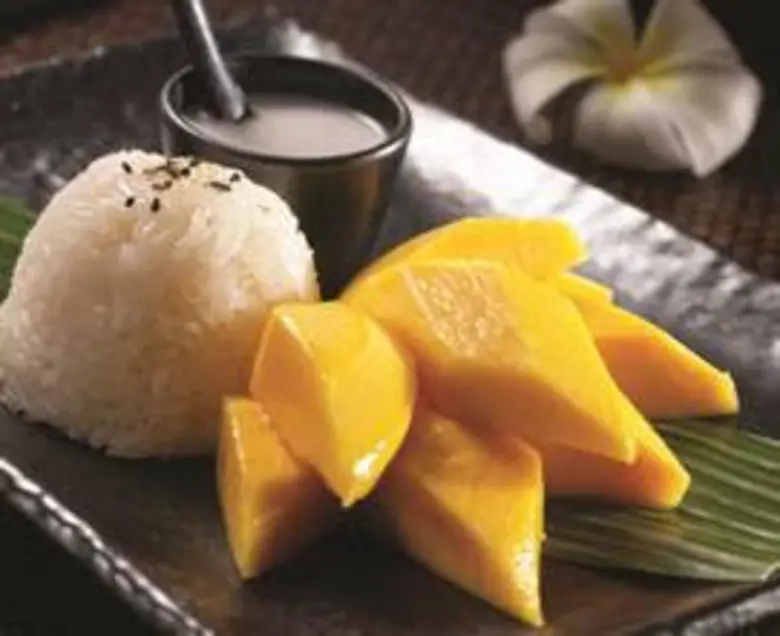 ต้อนรับเทศกาลสงกรานต์พร้อมหน้าพร้อมเพลินเพลินกับบุฟเฟ่ต์มื้อกลางวันวันสงกรานต์ ณ ห้องอาหารเอสเพรซโซ่