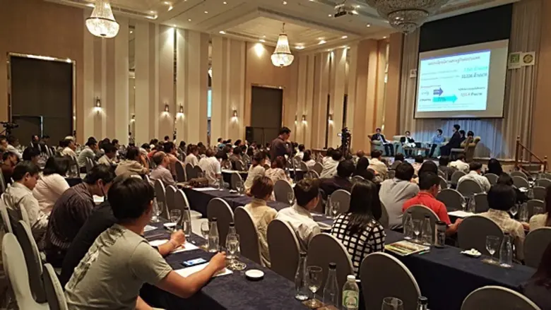 อำพลฟูดส์ ร่วมเป็นวิทยากรเสวนา หัวข้อ "Cl...