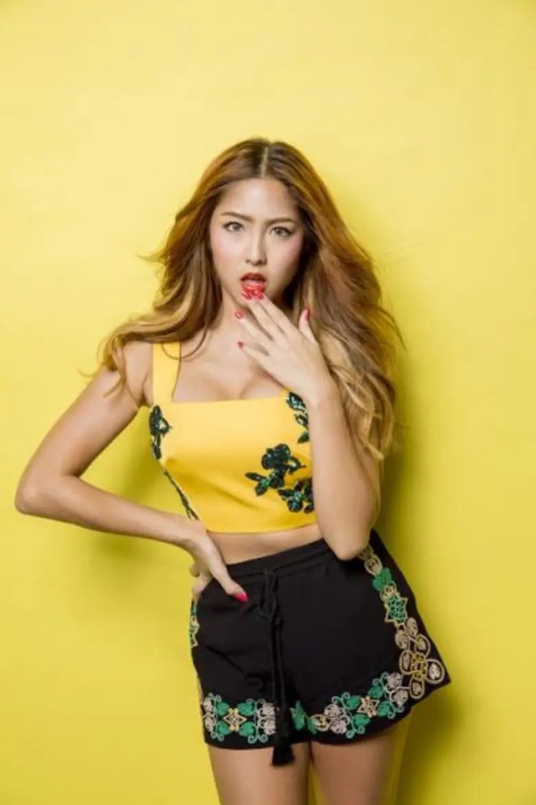 ในยุคที่มีไอดอลเกิดจากอินเตอร์เน็ตทุกวัน ...