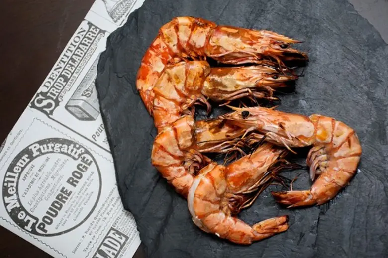 พิเศษสำหรับคุณและครอบครัว ห้องอาหารอเทลิเ...