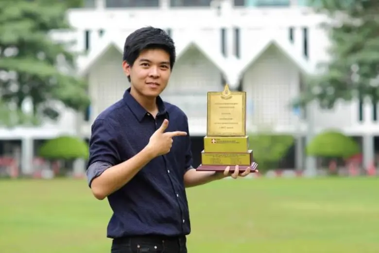 นิสิตคณะพาณิชยศาสตร์และการบัญชี จุฬาฯ หรื...