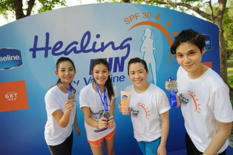 วาสลีน ย้ำภาพผู้นำตลาดบำรุงผิว จัดกิจกรรม “Healing Run by Vaseline SPF 30” ชวนคนไทยอวดผิวกระจ่างใสมั่นใจไม่กลัวแดด พร้อมทำความดีให้มูลนิธิโรคผิวหนัง