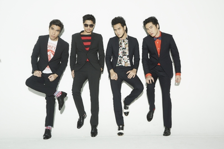 “เบิร์ด” นำทีมศิลปินแกรมมี่ฯ ชวนชาวไทย ร่วมเล่นสงกรานต์ ปลอดภัย -ประหยัดน้ำ