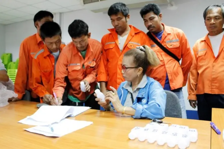 สร้างมาตรฐานโรงงานสีขาว ใส่ใจดูแลพนักงานอ...