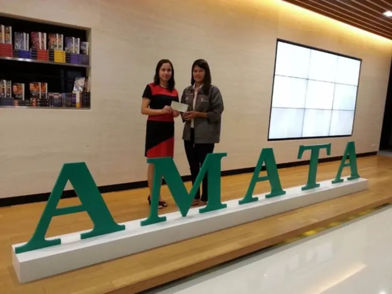 คุณกนกกาญจน์ แหยมเกตุ เจ้าหน้าที่ฝ่ายชุมช...