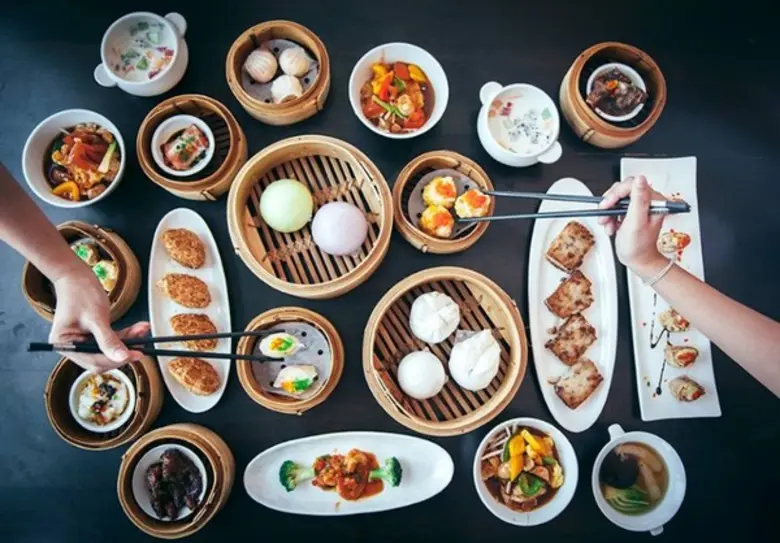 โรงแรมเซ็นทรา เซ็นทรัล สเตชัน กรุงเทพฯ เช...